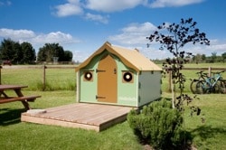 glamping-wiltshire-stonehenge-campsite-festival-pod-s