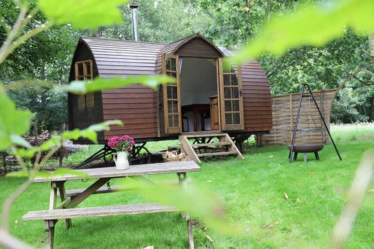Glamping Pods at Coplow Wodland Retreat in Warwickshire